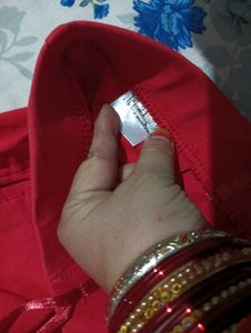 Red Capri Pants 🔥