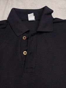 44 Size Black T-shirt