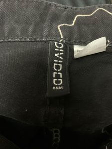 *Final Offer* H&amp;M x Simpsons Jeans