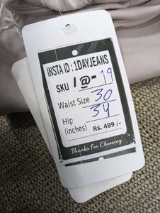I@19 Size-30 (Sale) Latest Ladies high waist Jeans