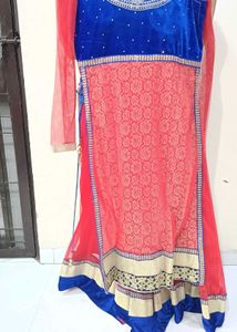 Elegant Ethnic Kurta Set With Dupatta