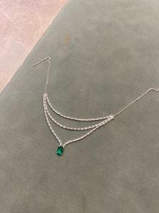 Elegant Silver &amp; Emerald Necklace