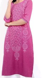 Magenta &amp; White Floral Printed Kurta
