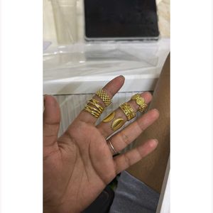 Main Character Rings