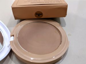 Nykaa 12hr Oil Control Compact SPF 15 PA++