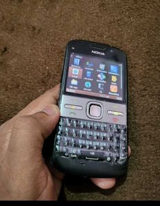 Nokia E5