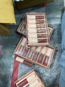 Long Lasting Lip Colour