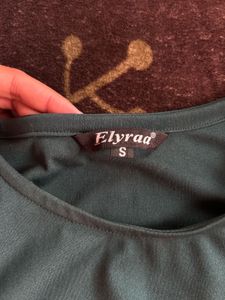 Chic Green Dress with Sheer Sleeves