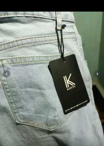Straight Fit High-rise Kotty Jeans