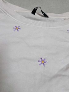 Floral Embroidered Sweatshirt