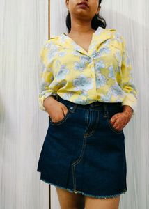 Beautiful Yellow Flowery Shirt🌷SALE🌷