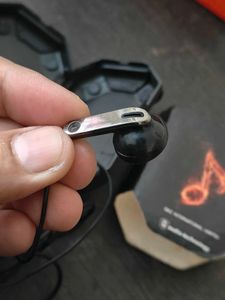 Collectors Item Alert! MicrosoftAzure 1 Gen Earbud