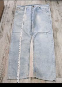 sc4947 Classic Light Wash Jeans size 40