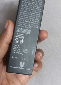 Lakme Glitterati Luminous Skin Tint