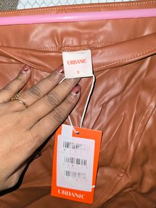 Urbanic With Tag Skirt S