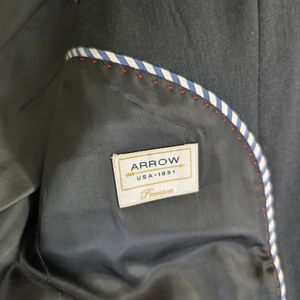 Arrow Blazer/Coat/Jacket - Black