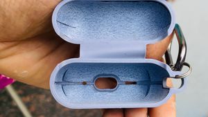 AirPods Hard Case