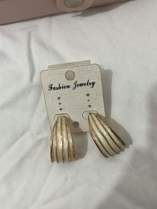 Chunky Off-white Striped Earrings