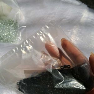 COMBO - SEED BEADS [TRANSPARENT WHITE + BLACK]