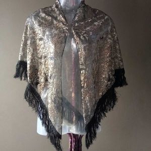 Elegant Scarf with Fringe