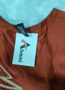 ❤️ BRAND New Silk Embroidery Kurta &amp; Pant Dupatta