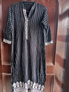 black and white strip kurti