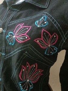 STYLISH ✨💖Embroidered Denim Jacket