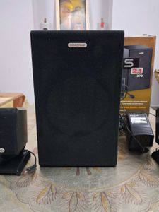 Creative 2.1 Speakers With Woofer