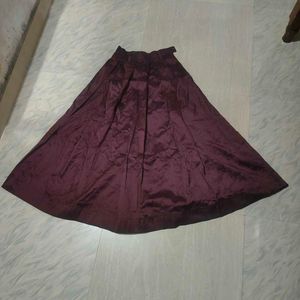 🍷 Elegant Maroon Pleated Skirt