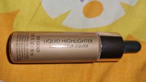 Swiss Beauty Liquid Highlighter – Shade 02 Gold