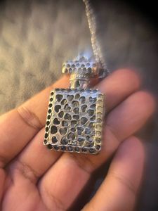 Parfum Diamond Necklace
