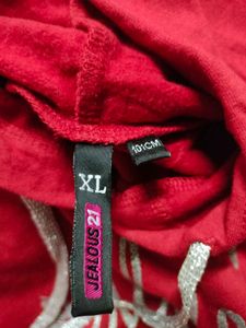 Red Cropped Hoodie – Stylish &amp; Comfy