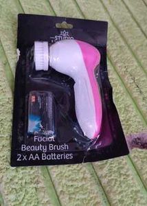 FACE WASH AND TAN REMOVAL ELECTRIC BRUSH