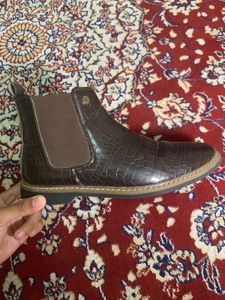 Leather Chelsea Boots