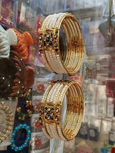 Kundan + Moti Bangles ( Pair Of Both Hand&#39;s)