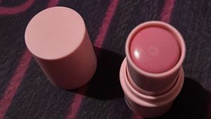 Swiss Beauty Cheek It Up Blush