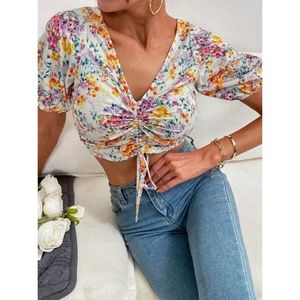 H&amp;M Floral Puff Sleeve Crop Top