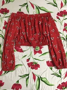 H&amp;M Red Floral Off-Shoulder Crop Top