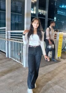 women&#39;s white crop top