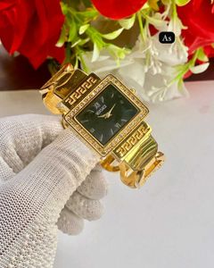 VERSACE &amp; GUCCI MIX BRANDED WOMEN WATCHES @SALE
