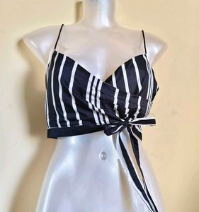 🎁Buy 2 Get 1 Free🎁Striped Tie-Front Crop Top