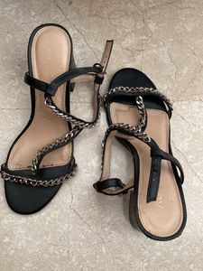 Black Box Heels Size 37