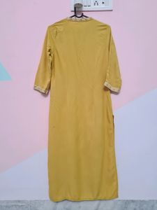 W Embroidered Kurta