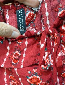 H&amp;M Off-Shoulder Top