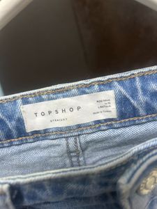 Light Wash Cropped Jeans