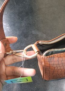 SALE‼️Slingbag