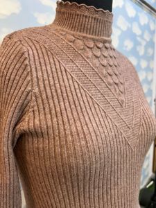 Elegant Turtleneck Knit Top