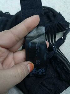 34 C Black Look