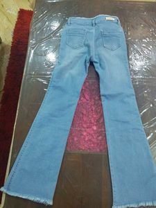 Chic Top &amp; Jeans Outfit