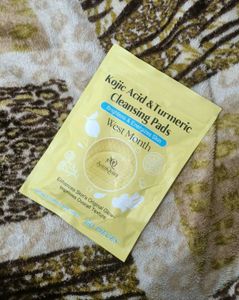 Kojic Acid & Turmeric Cleansing Pads
